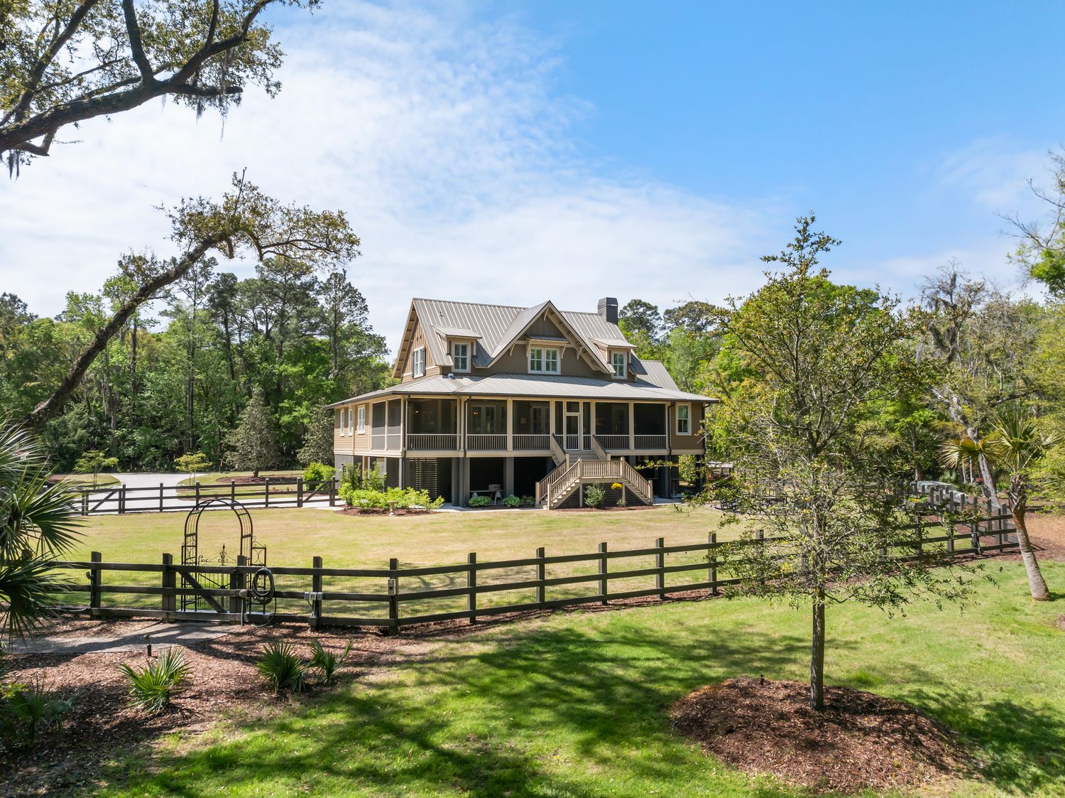 Nesting Egret Dr — exterior real estate photography, Charleston SC